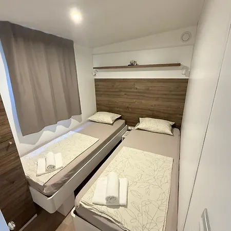 Mobilehome Tatil Evi Biograd Na Moru